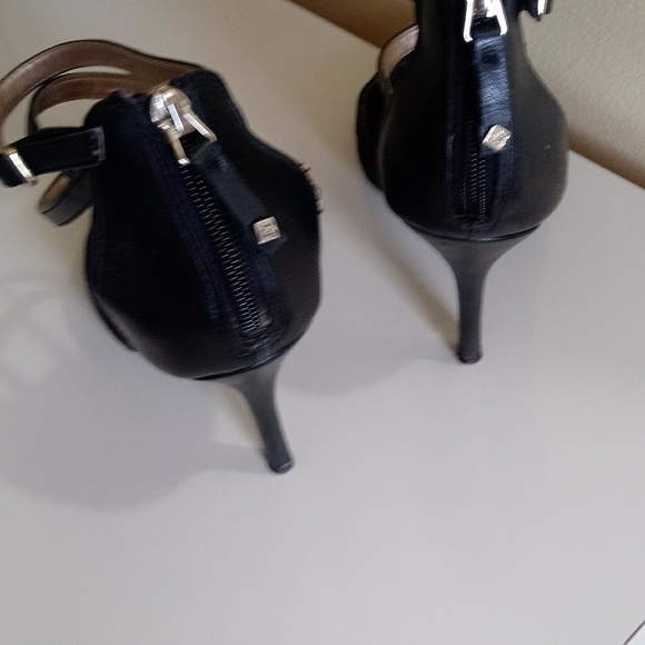 ELEGANT BLACK HEELS - Picture 5 of 6